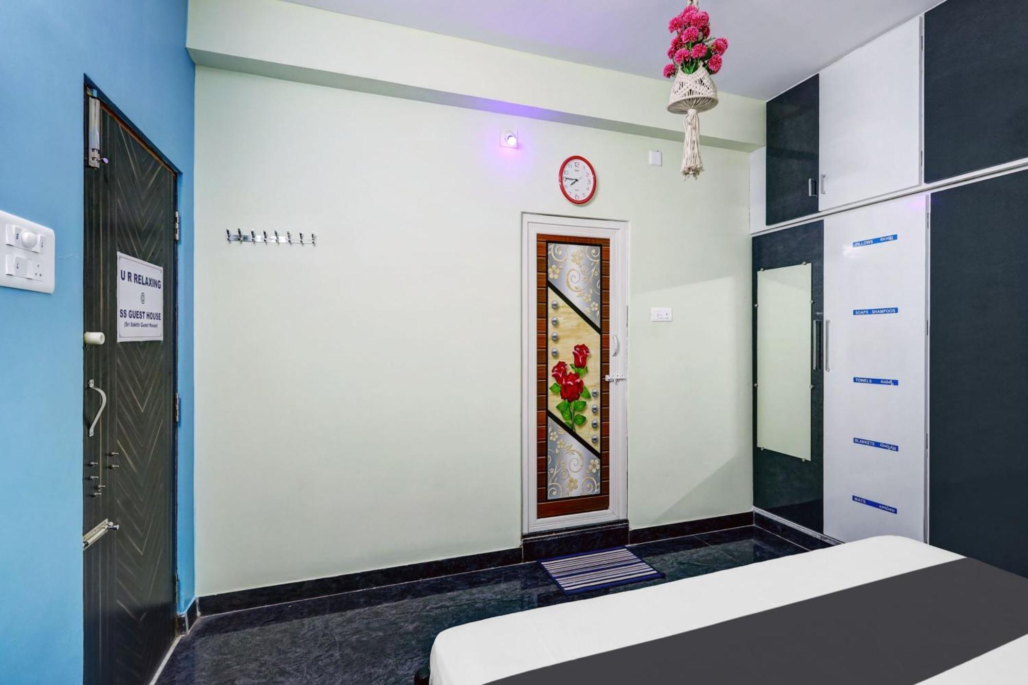 Sri Sakthi Home Stay - Beyond The Expectations- 10 To 15 Minutes Drive From Railway Station And Bus Station 蒂鲁帕蒂 外观 照片