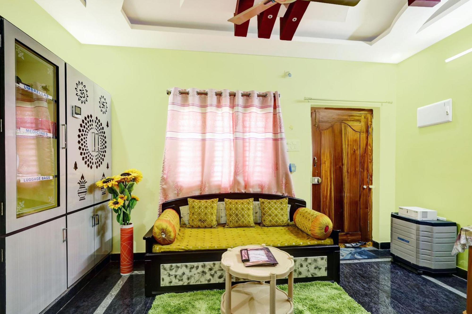 Sri Sakthi Home Stay - Beyond The Expectations- 10 To 15 Minutes Drive From Railway Station And Bus Station 蒂鲁帕蒂 外观 照片
